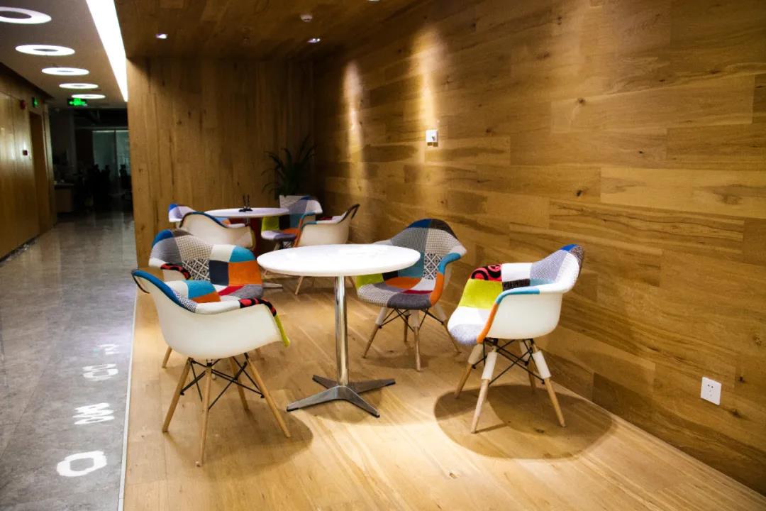 公司注册拿到营业执照办理还需要做什么？